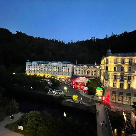 Riverside Apartment Κάρλοβι Βάρι Εξωτερικό φωτογραφία