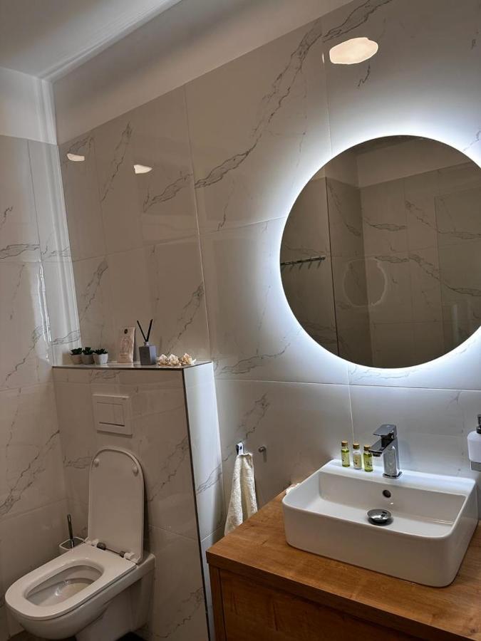 Riverside Apartment Κάρλοβι Βάρι Εξωτερικό φωτογραφία