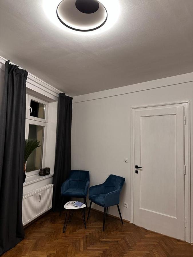 Riverside Apartment Κάρλοβι Βάρι Εξωτερικό φωτογραφία