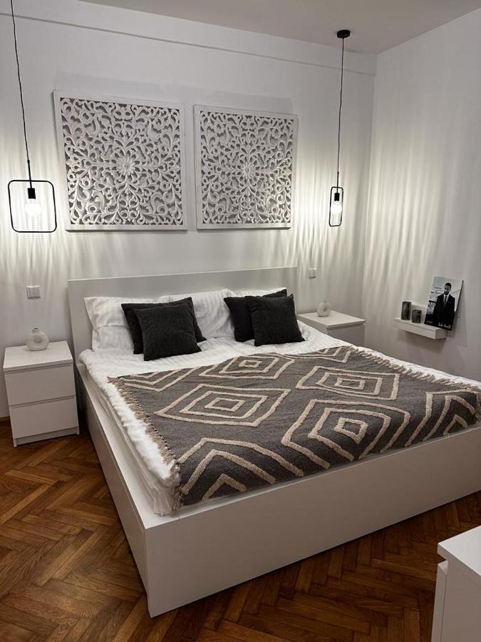 Riverside Apartment Κάρλοβι Βάρι Εξωτερικό φωτογραφία